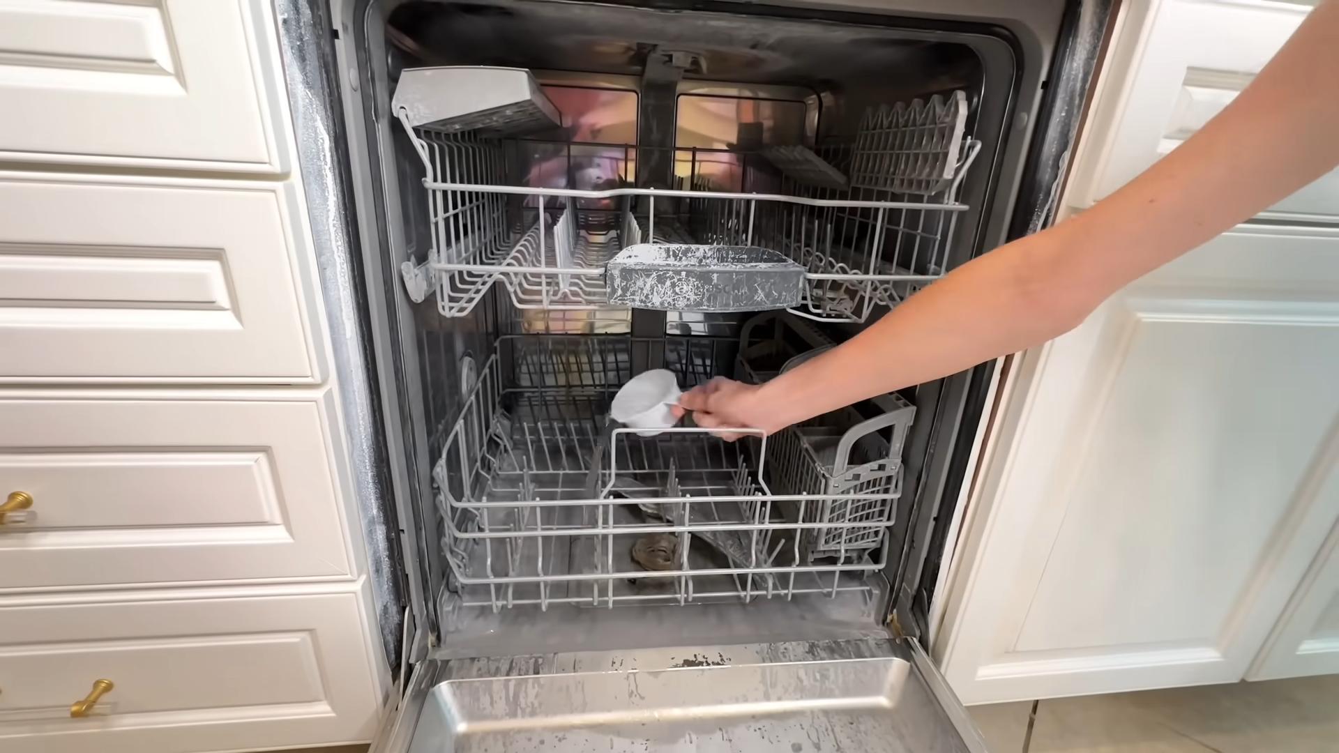 Einfache Reinigungs Hacks Zuhause