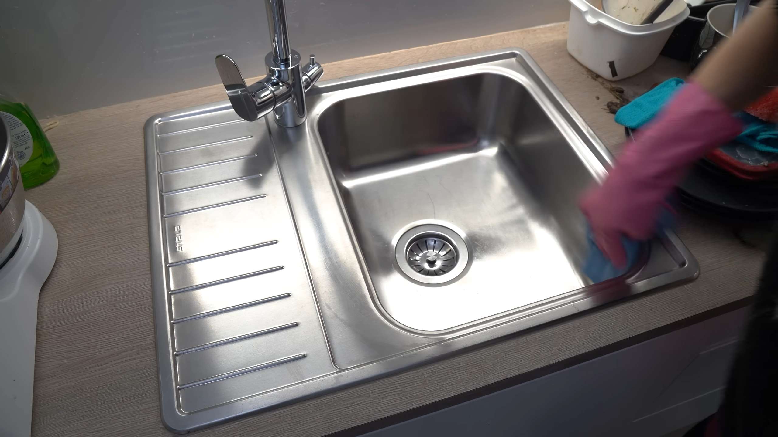 Spülbecken reinigen DIY