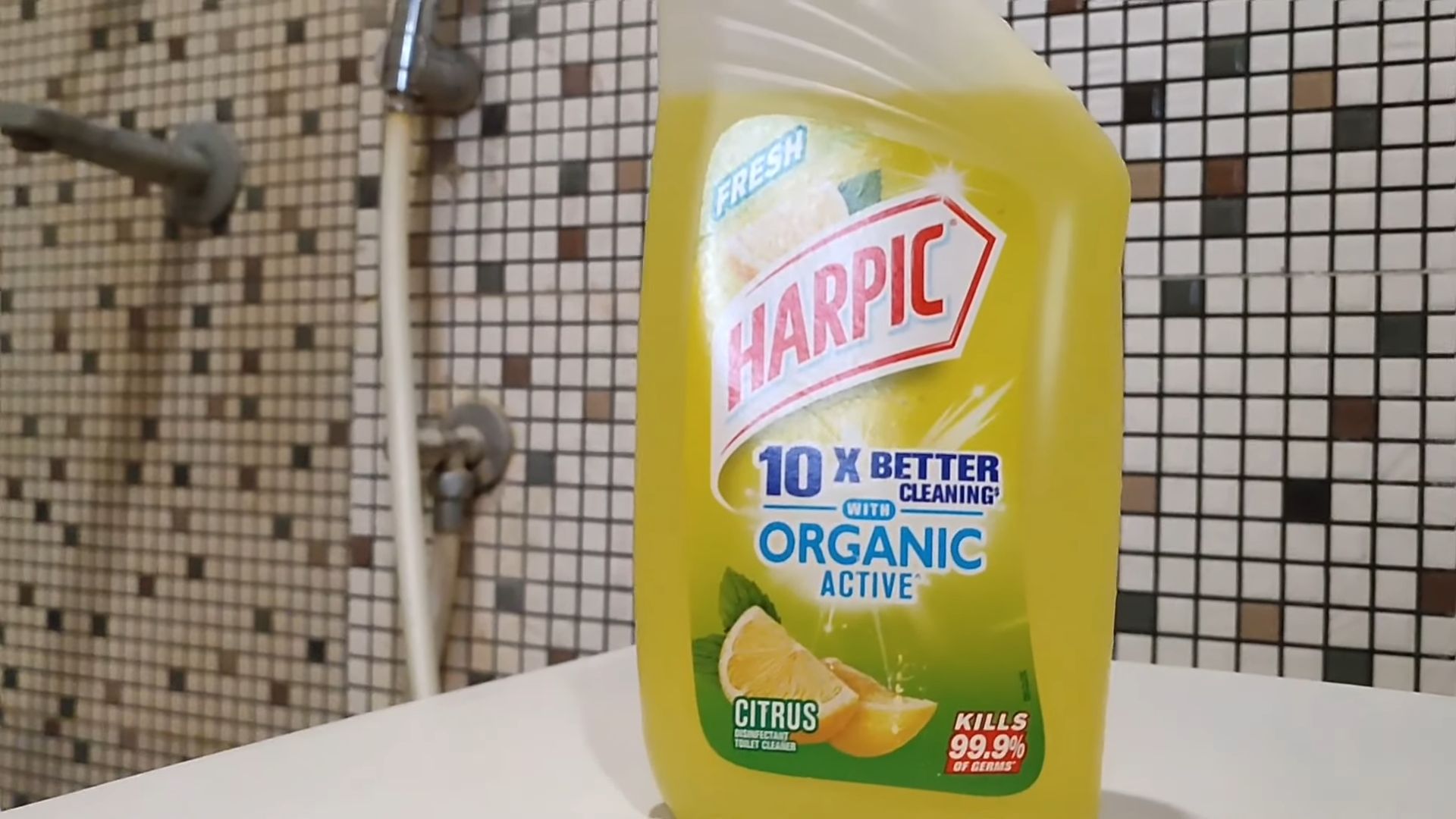 Harpic Toilettenreiniger richtig anwenden