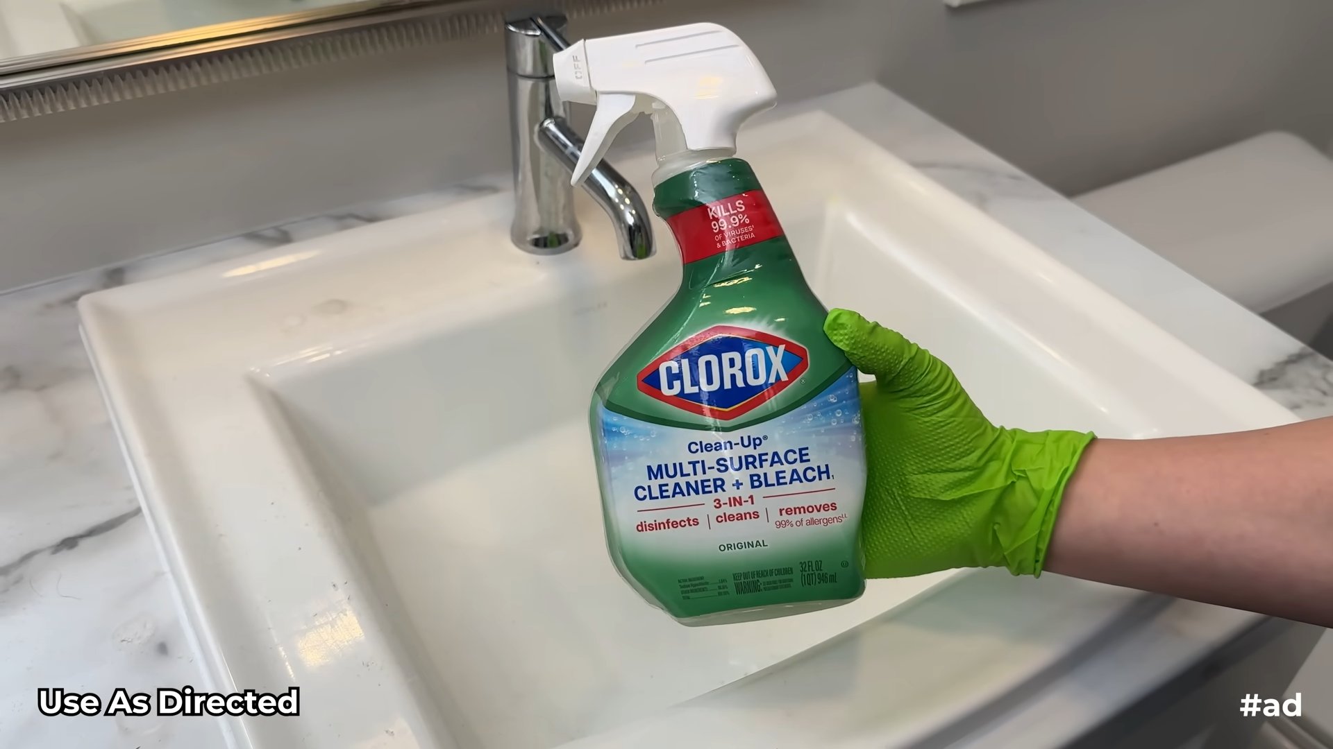 Badezimmer mit Clorox reinigen